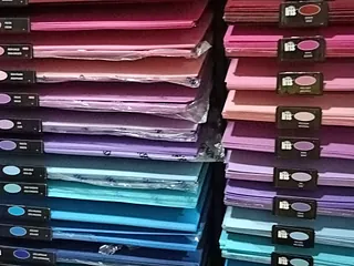 Papelería y Libería Ima chica rubia